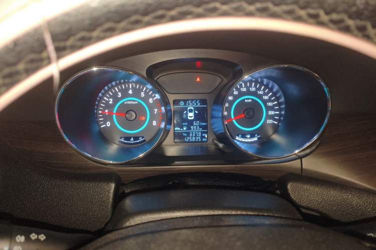 Used JAC Group Heyue 2014 1.5L Manual Luxury Version China IV Standard Instrument Cluster