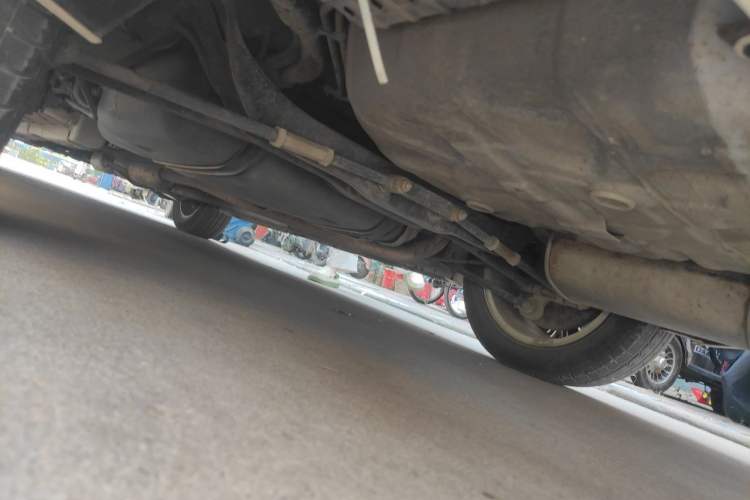 Used JAC Group Heyue 2014 1.5L Manual Comfort Model China IV Standard Chassis Rear Left