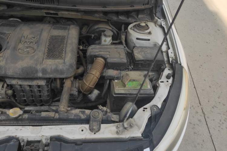Used JAC Group Heyue 2014 1.5L Manual Comfort Model China IV Standard Engine Bay Left