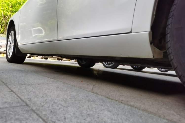 Used JAC Group Heyue 2014 1.5L Manual Luxury Version China IV Standard Left Side Sill