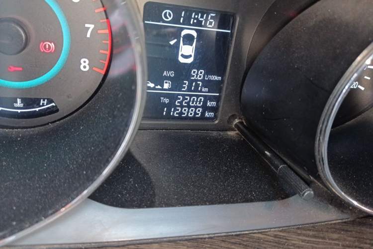 Used JAC Group Heyue 2014 1.5L Manual Comfort Model China IV Standard Odometer Close Up