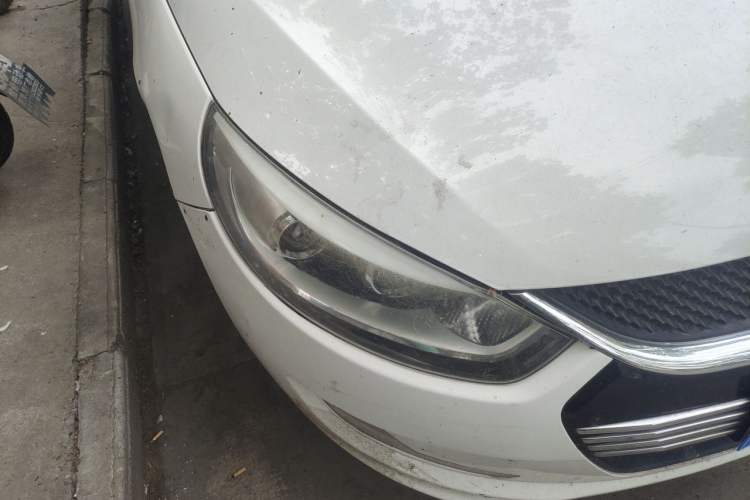 Used JAC Group Heyue 2014 1.5L Manual Luxury Version China IV Standard Right Front Headlight