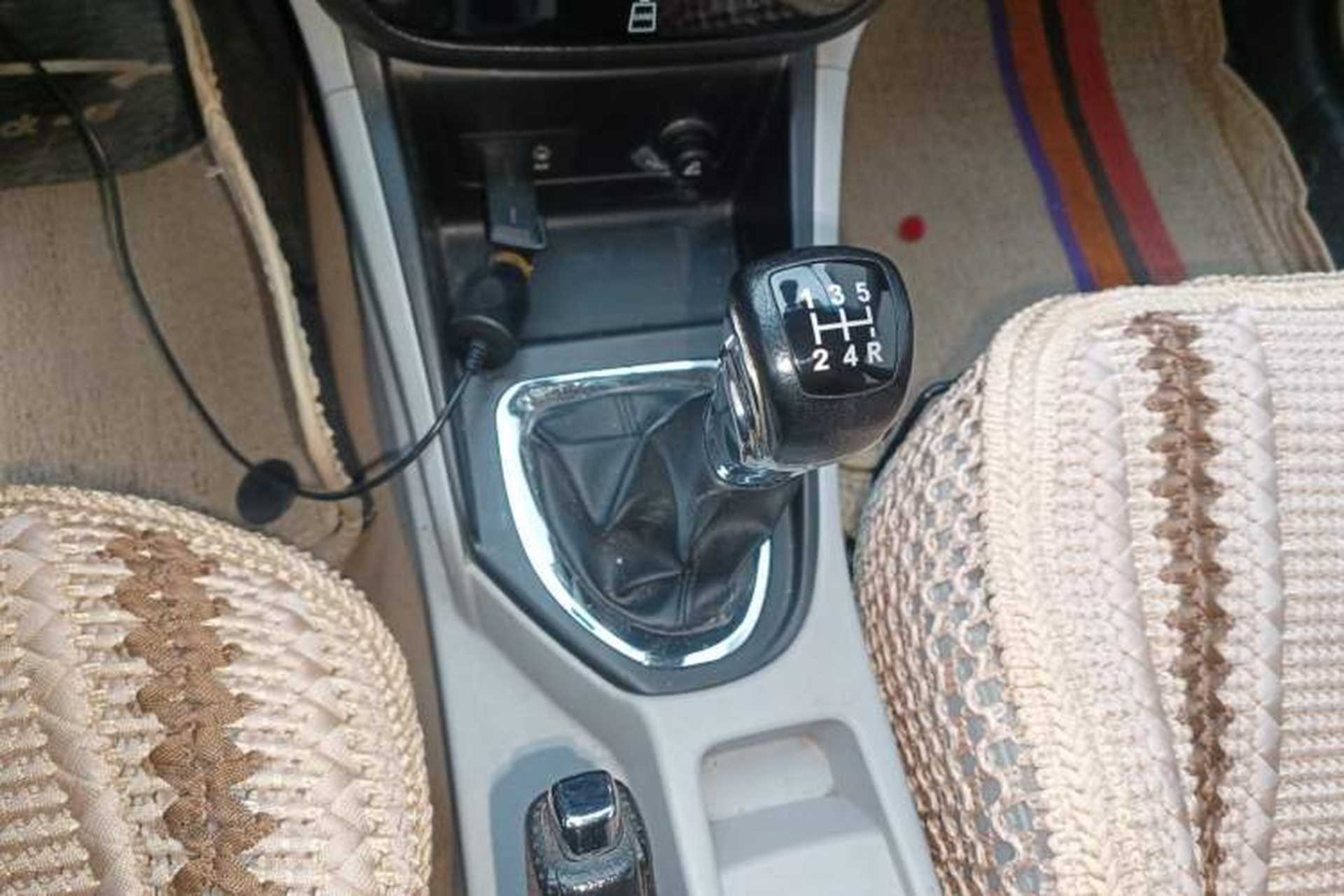 Used JAC Group Heyue 2016 1.5L Manual Luxury Model China V Standard Gear Lever