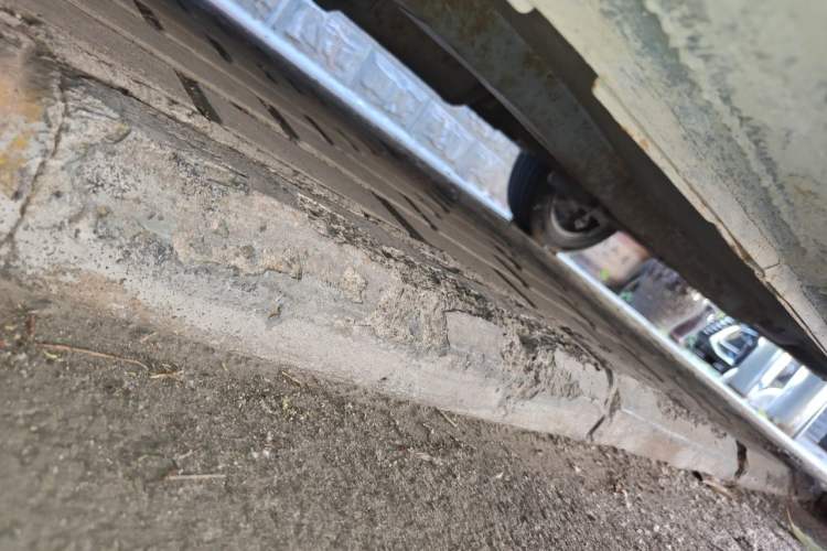 Used JAC Group Heyue A13RS  Chassis Front Left
