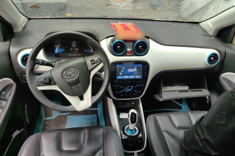 Used JAC Group iEV 2015 iEV5 Center Console