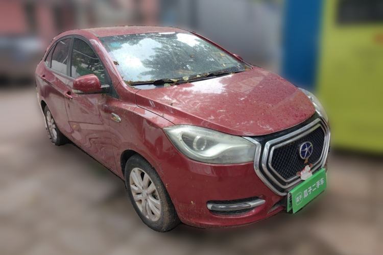 Used JAC Group iEV 2015 iEV5 Front Right 45 Deg