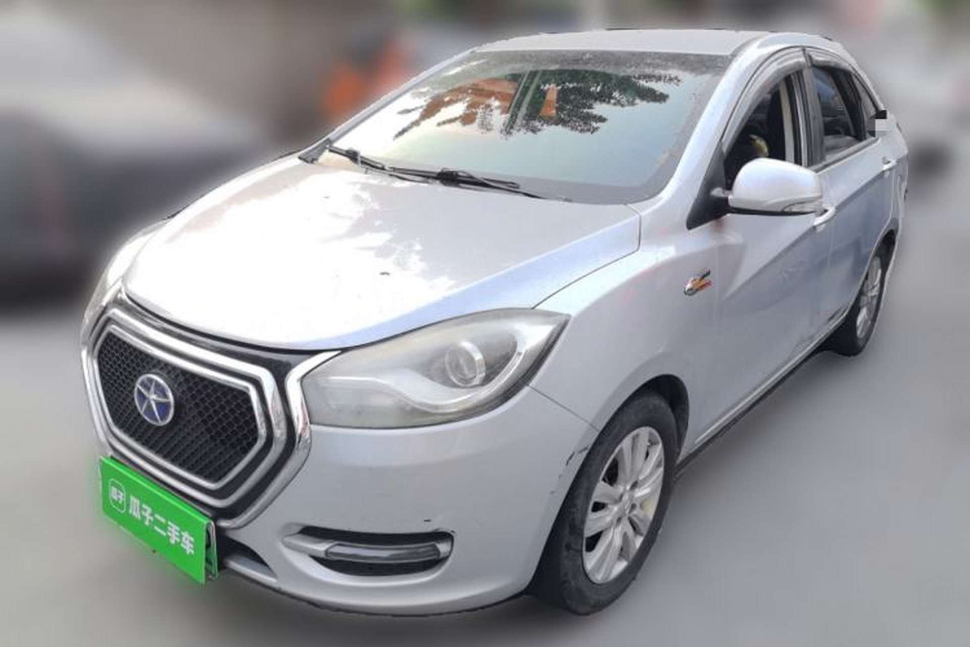 Used JAC Group iEV 2015 iEV5 Front Left 45 Deg