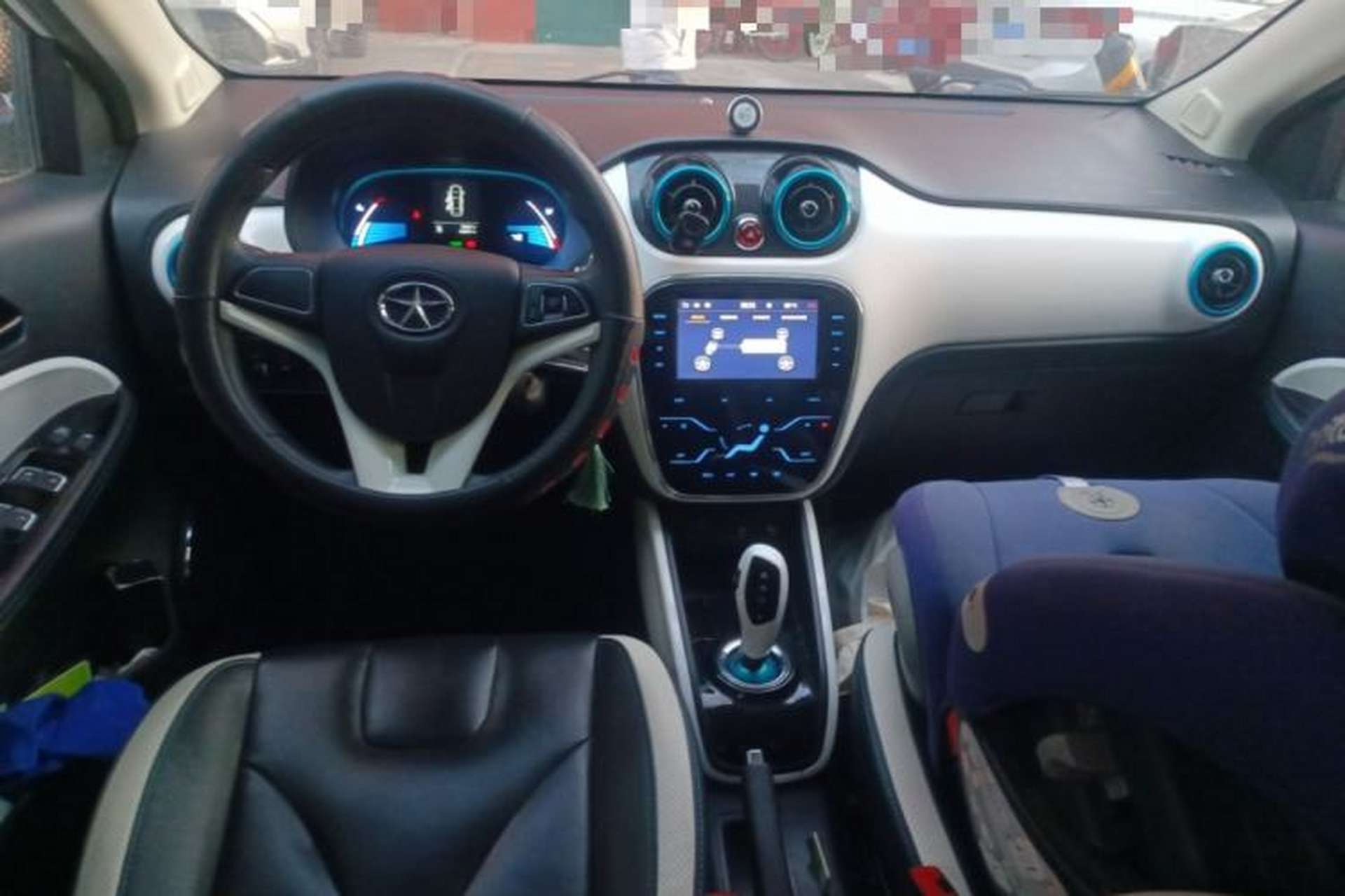 Used JAC Group iEV 2015 iEV5 Center Console