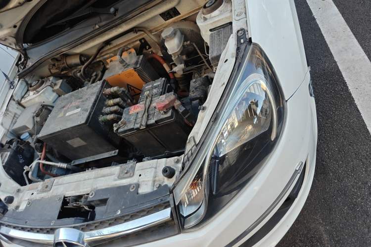 Used JAC Group iEV 2015 iEV4 Luxury Model Engine Bay Left