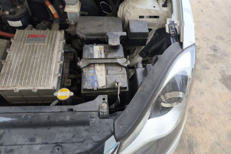 Used JAC Group iEV 2015 iEV5 Engine Bay Left