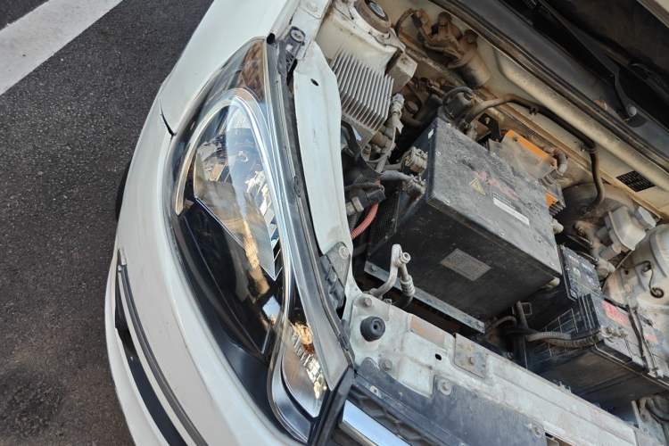 Used JAC Group iEV 2015 iEV4 Luxury Model Engine Bay Right