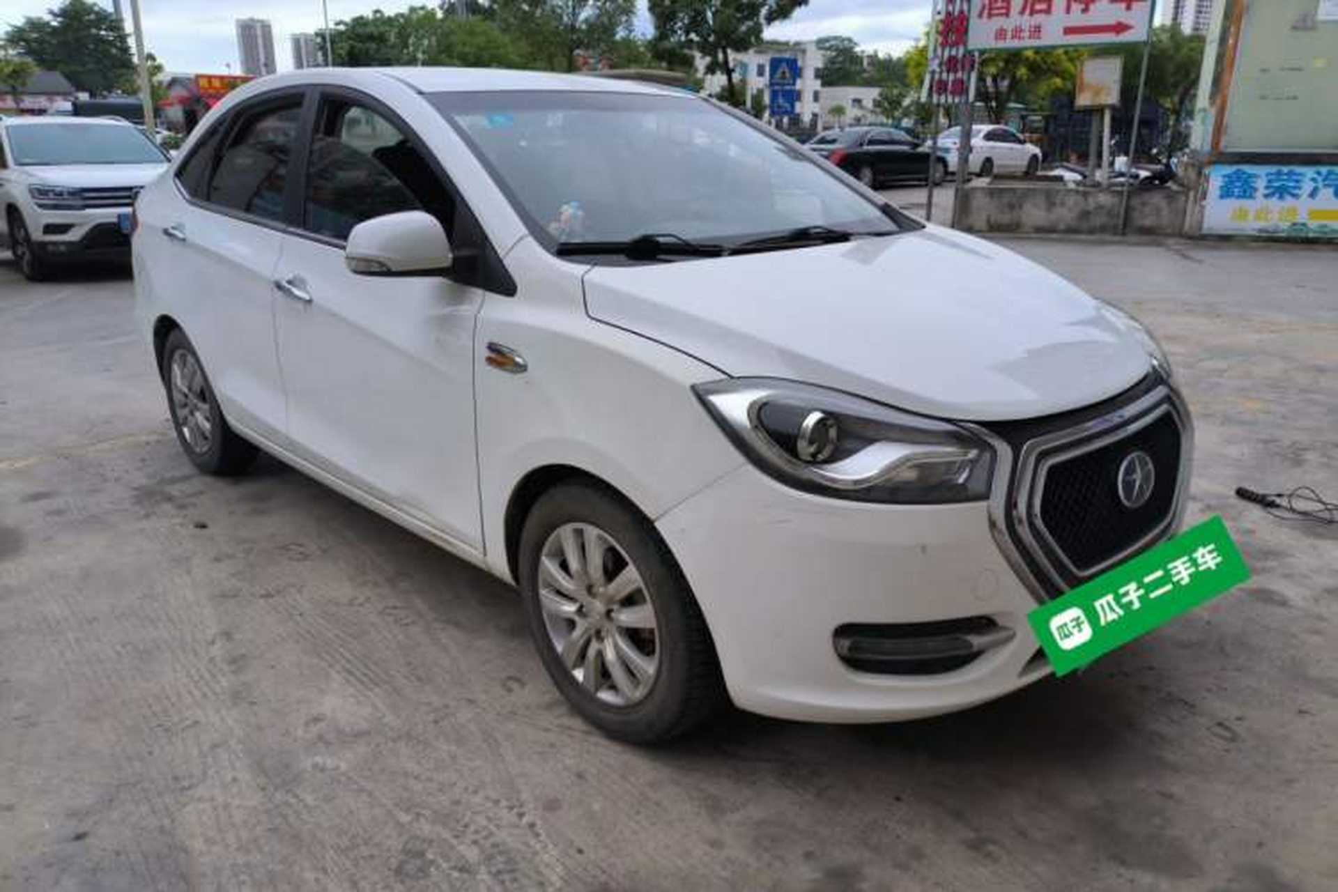 Used JAC Group iEV 2015 iEV5 Front Right 45 Deg