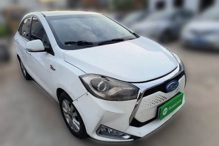 Used JAC Group iEV 2015 iEV5 Front Right 45 Deg