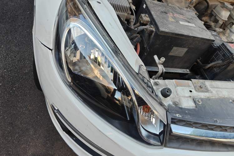 Used JAC Group iEV 2015 iEV4 Luxury Model Right Front Headlight