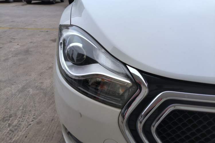 Used JAC Group iEV 2015 iEV5 Right Front Headlight