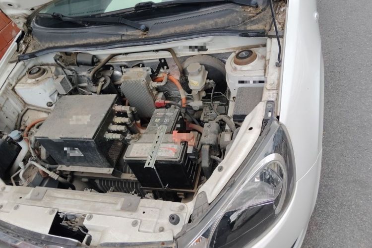 Used JAC Group iEV 2017 iEV4 Luxury Model Engine Bay Left