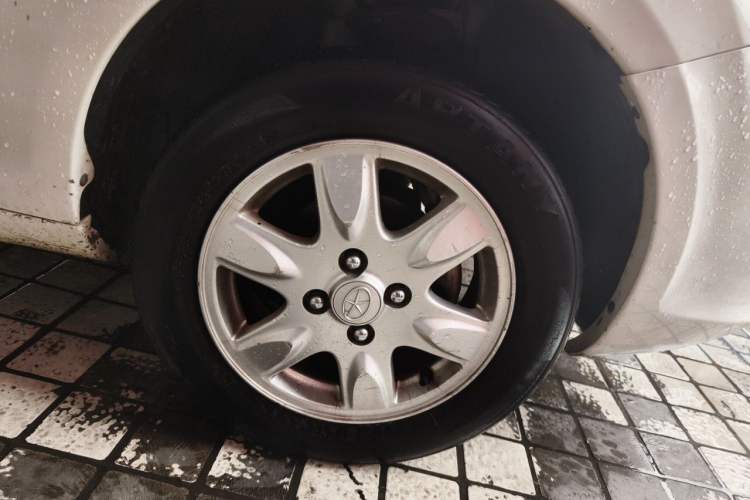 Used JAC Group iEV 2017 iEV4 Luxury Smart Model Right Front Wheel Hub