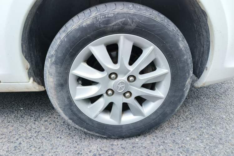 Used JAC Group iEV 2017 iEV4 Luxury Smart Model Right Front Wheel Hub