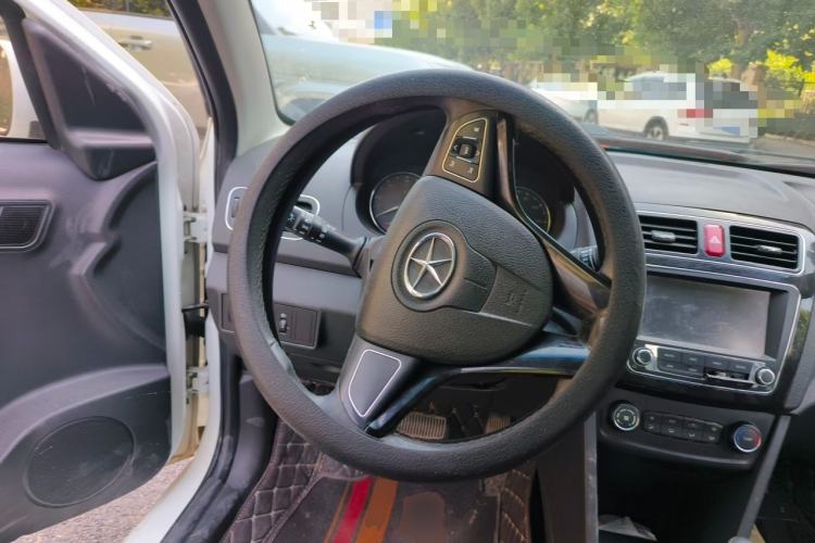 Used JAC Group iEV 2017 iEV4 Luxury Smart Model Steering Wheel