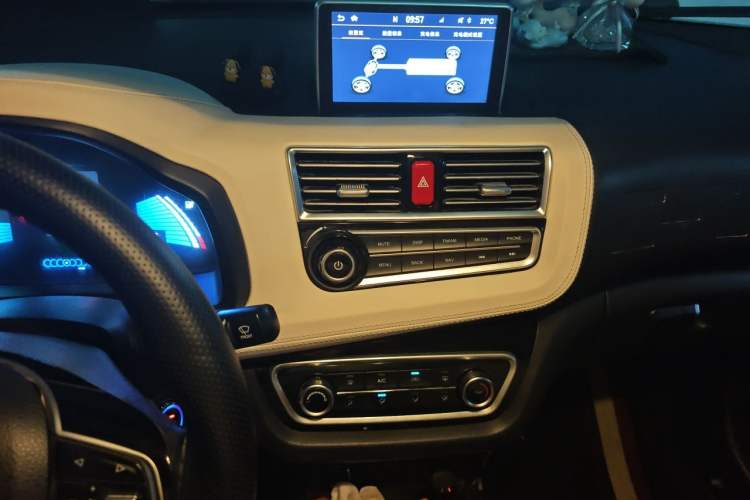 Used JAC Group iEV6E 2017 iEV6E Audio And AC Panel