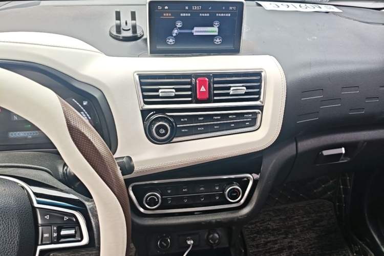 Used JAC Group iEV6E 2017 iEV6E Audio And AC Panel
