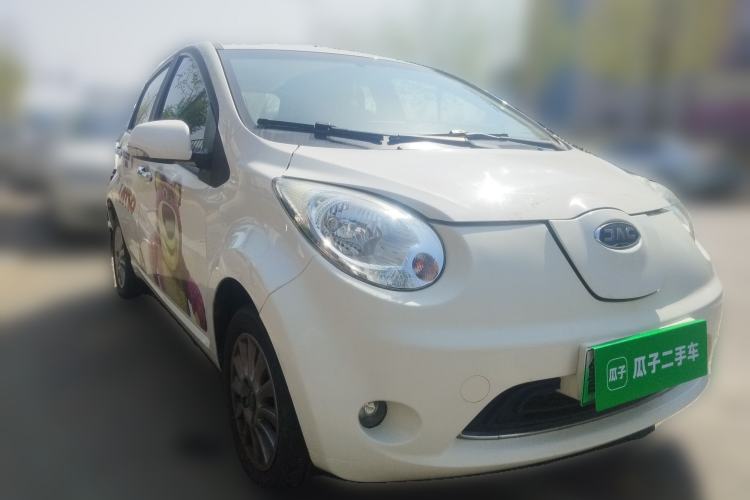 Used JAC Group iEV6E 2017 iEV6E Front Right 45 Deg