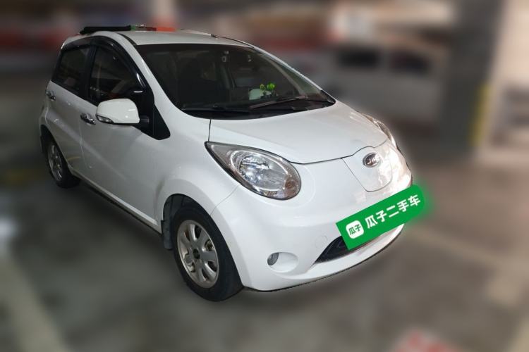 Used JAC Group iEV6E 2017 iEV6E Front Right 45 Deg