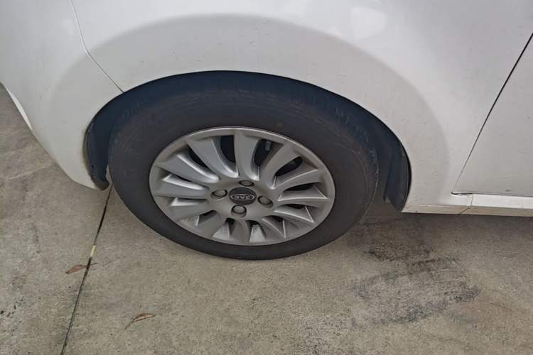 Used JAC Group iEV6E 2017 iEV6E Left Front Wheel Hub