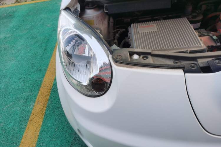 Used JAC Group iEV6E 2017 iEV6E Right Front Headlight