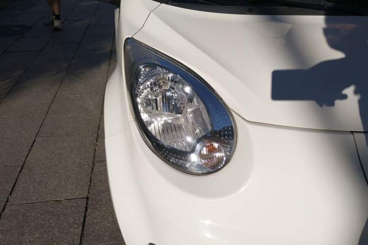 Used JAC Group iEV6E 2017 iEV6E Right Front Headlight
