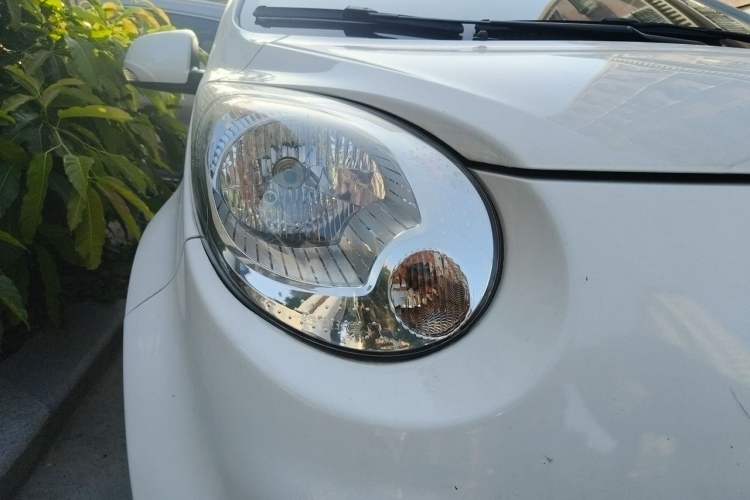 Used JAC Group iEV6E 2017 iEV6E Right Front Headlight