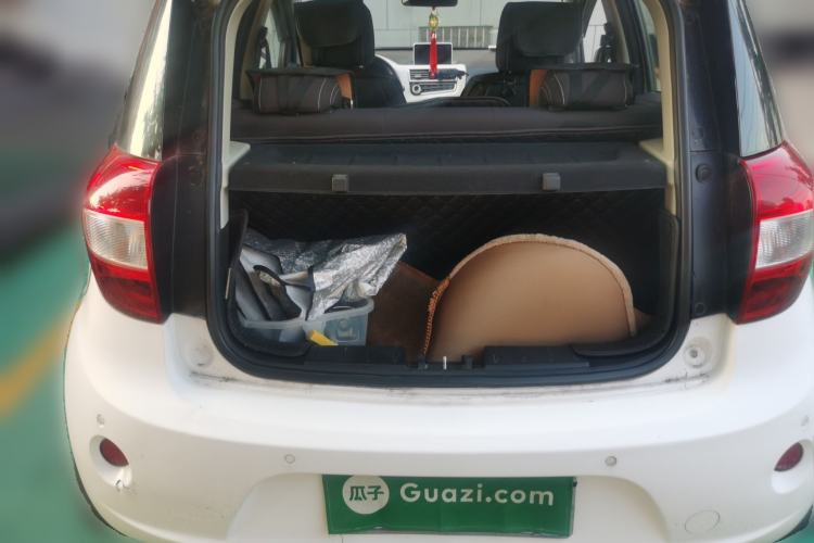 Used JAC Group iEV6E 2017 iEV6E Trunk