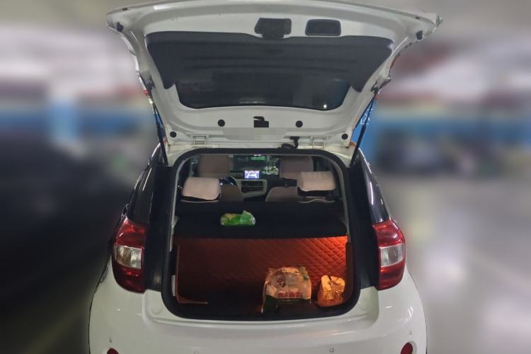 Used JAC Group iEV6E 2017 iEV6E Trunk