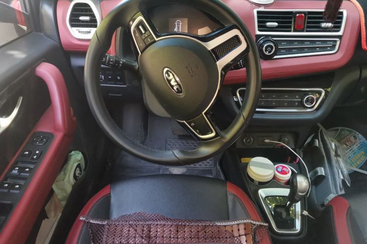 Used JAC Group iEV6E 2018 Upgraded Edition iEV6E Luxury Smart Model Steering Wheel