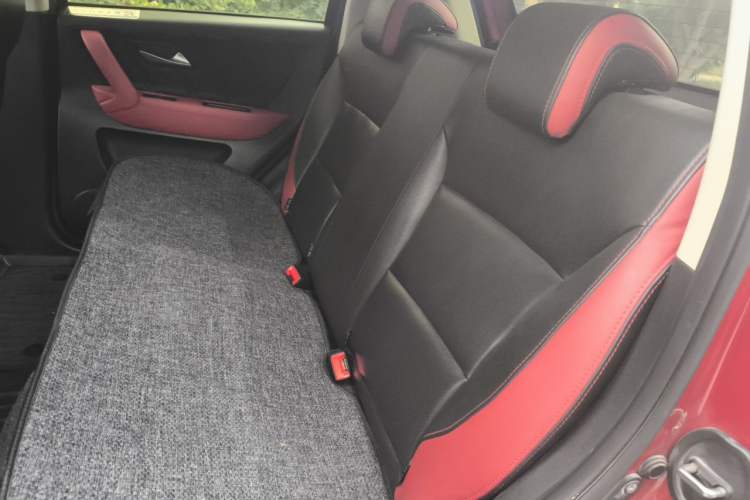 Used JAC Group iEV6E 2018 Upgraded Edition iEV6E Luxury Smart Model Left Rear Seat