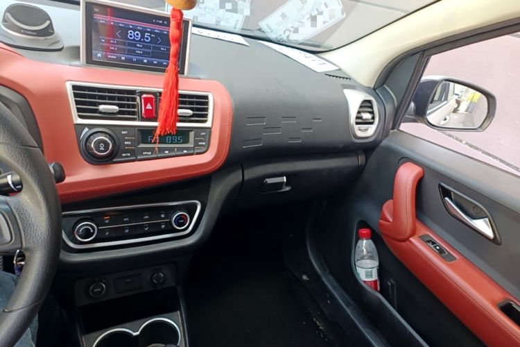 Used JAC Group iEV6E 2018 Upgraded iEV6E Luxury Model Audio And AC Panel