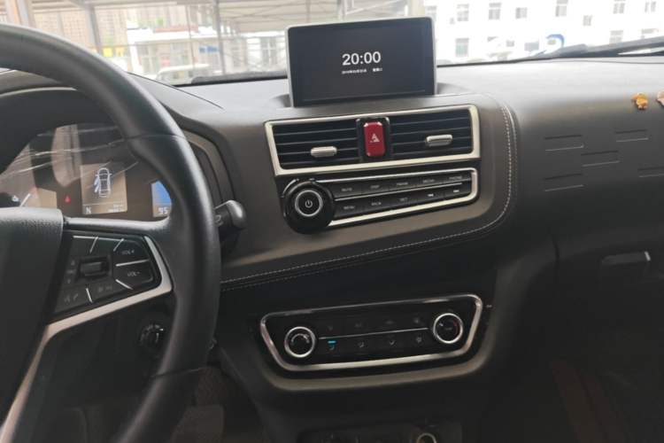 Used JAC Group iEV6E 2018 Sport Edition iEV6E Luxury Smart Enjoyment Version Audio And AC Panel