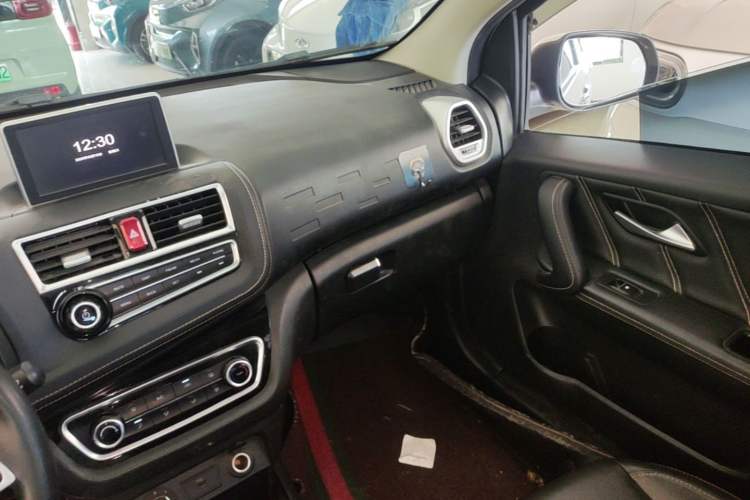 Used JAC Group iEV6E 2018 Sport Edition iEV6E Luxury Smart Enjoyment Version Audio And AC Panel