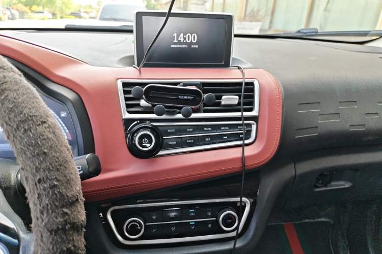 Used JAC Group iEV6E 2018 Upgraded Edition iEV6E Luxury Smart Model Audio And AC Panel