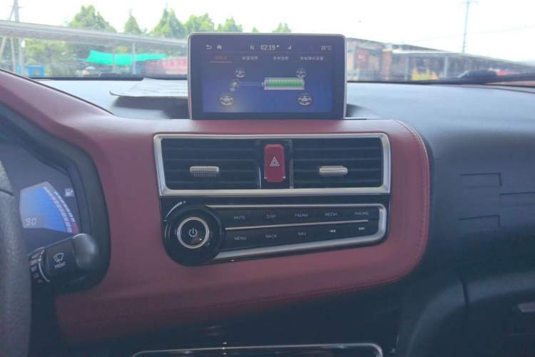 Used JAC Group iEV6E 2018 Upgraded iEV6E Luxury Model Audio And AC Panel