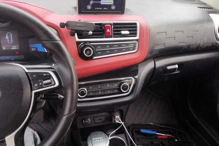 Used JAC Group iEV6E 2018 Sport Edition iEV6E Luxury Smart Enjoyment Version Audio And AC Panel