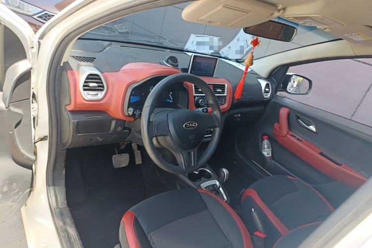 Used JAC Group iEV6E 2018 Upgraded iEV6E Luxury Model Center Console