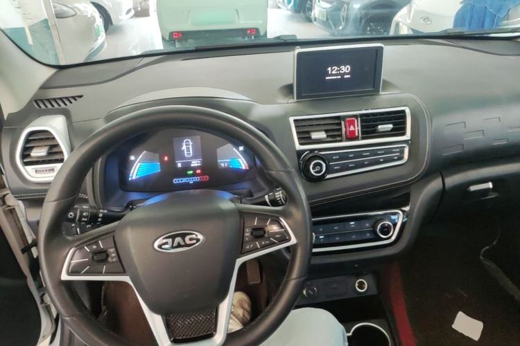 Used JAC Group iEV6E 2018 Sport Edition iEV6E Luxury Smart Enjoyment Version Center Console