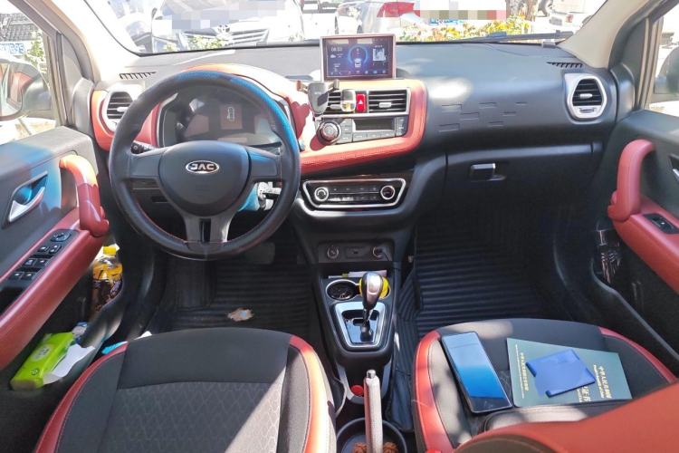 Used JAC Group iEV6E 2018 Upgraded Edition iEV6E Luxury Smart Model Center Console