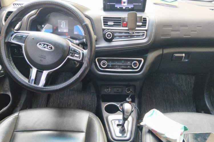 Used JAC Group iEV6E 2018 Sport Edition iEV6E Luxury Smart Enjoyment Version Center Console