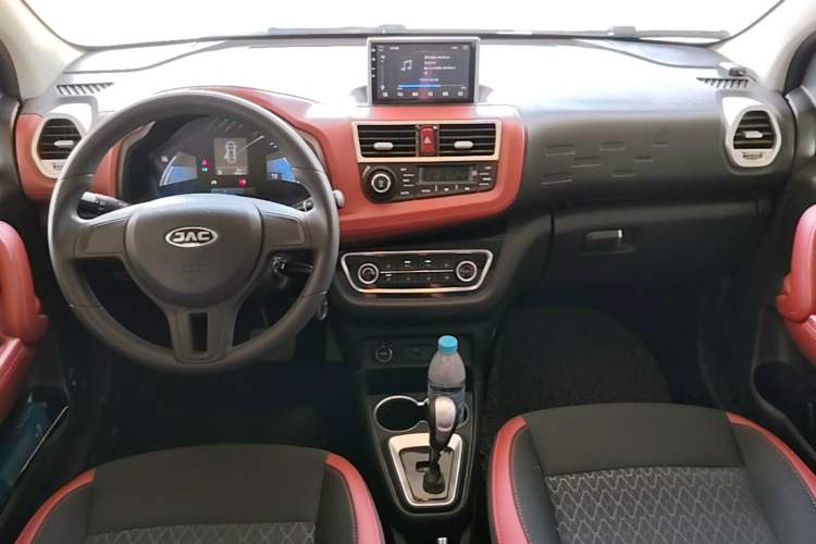 Used JAC Group iEV6E 2018 Upgraded iEV6E Luxury Model Center Console