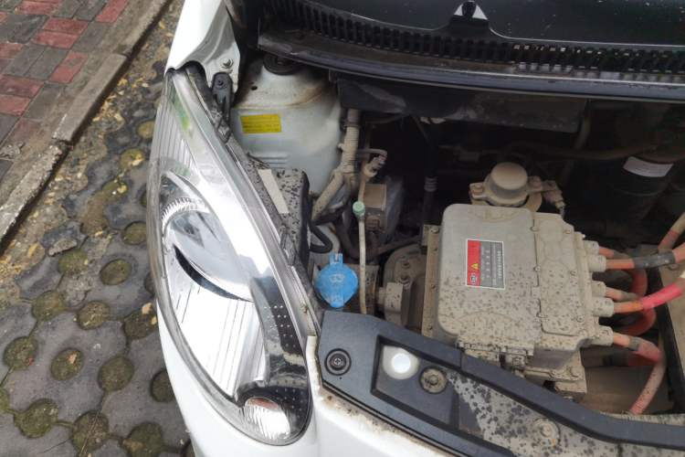 Used JAC Group iEV6E 2018 Upgraded iEV6E Luxury Model Engine Bay Right