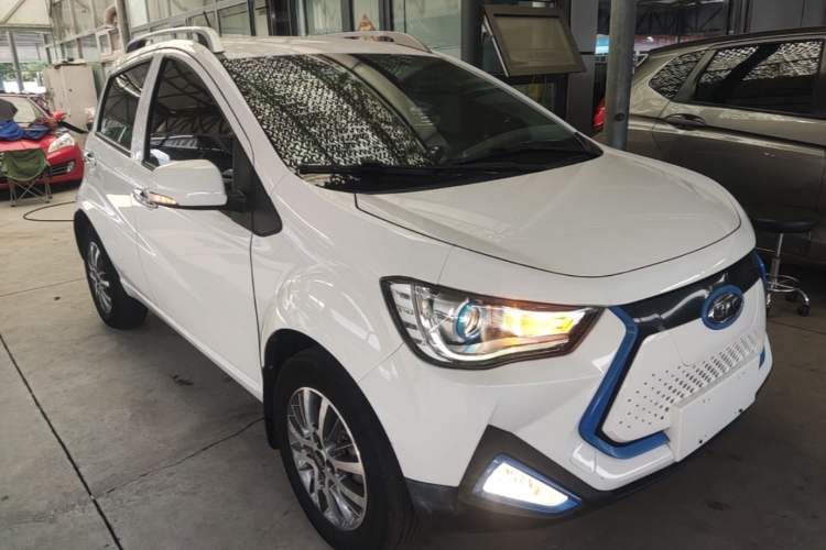 Used JAC Group iEV6E 2018 Sport Edition iEV6E Luxury Smart Enjoyment Version Front Right 45 Deg