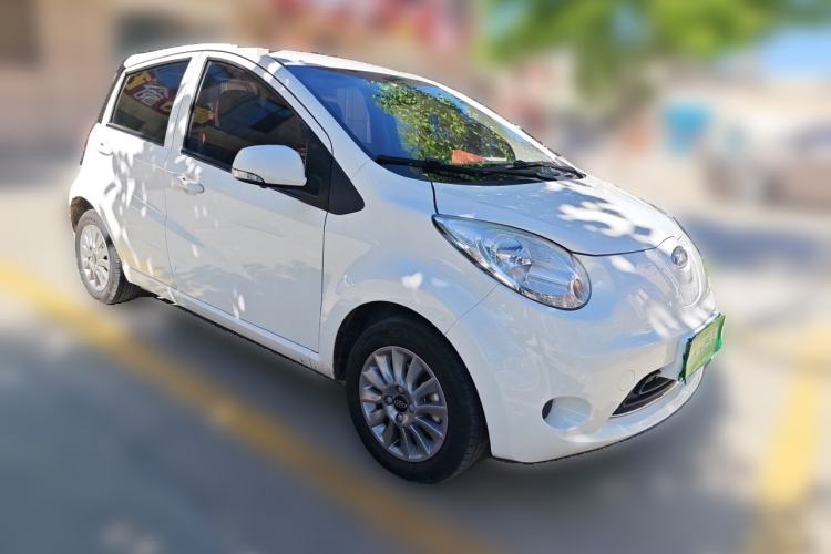 Used JAC Group iEV6E 2018 Upgraded Edition iEV6E Luxury Smart Model Front Right 45 Deg