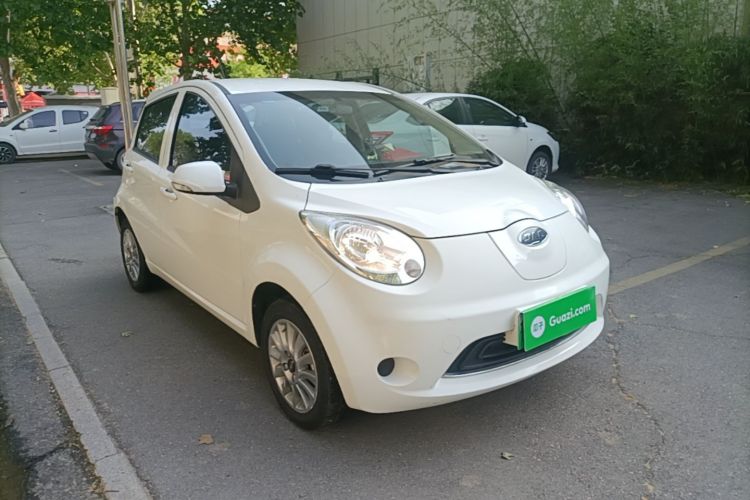 Used JAC Group iEV6E 2018 Upgraded iEV6E Luxury Model Front Right 45 Deg